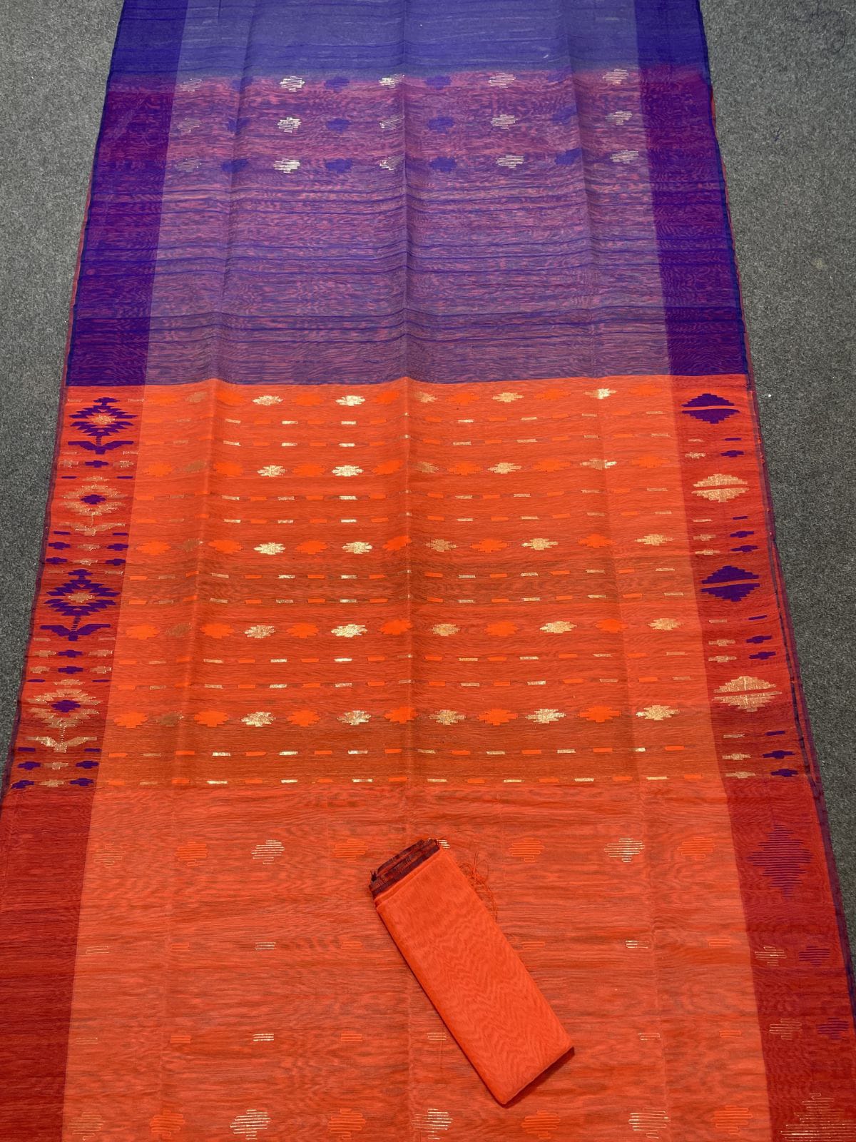 অরিজিনাল ঢাকাই জামদানি শাড়ি। ৪০/৬০ কাউন সুতা।