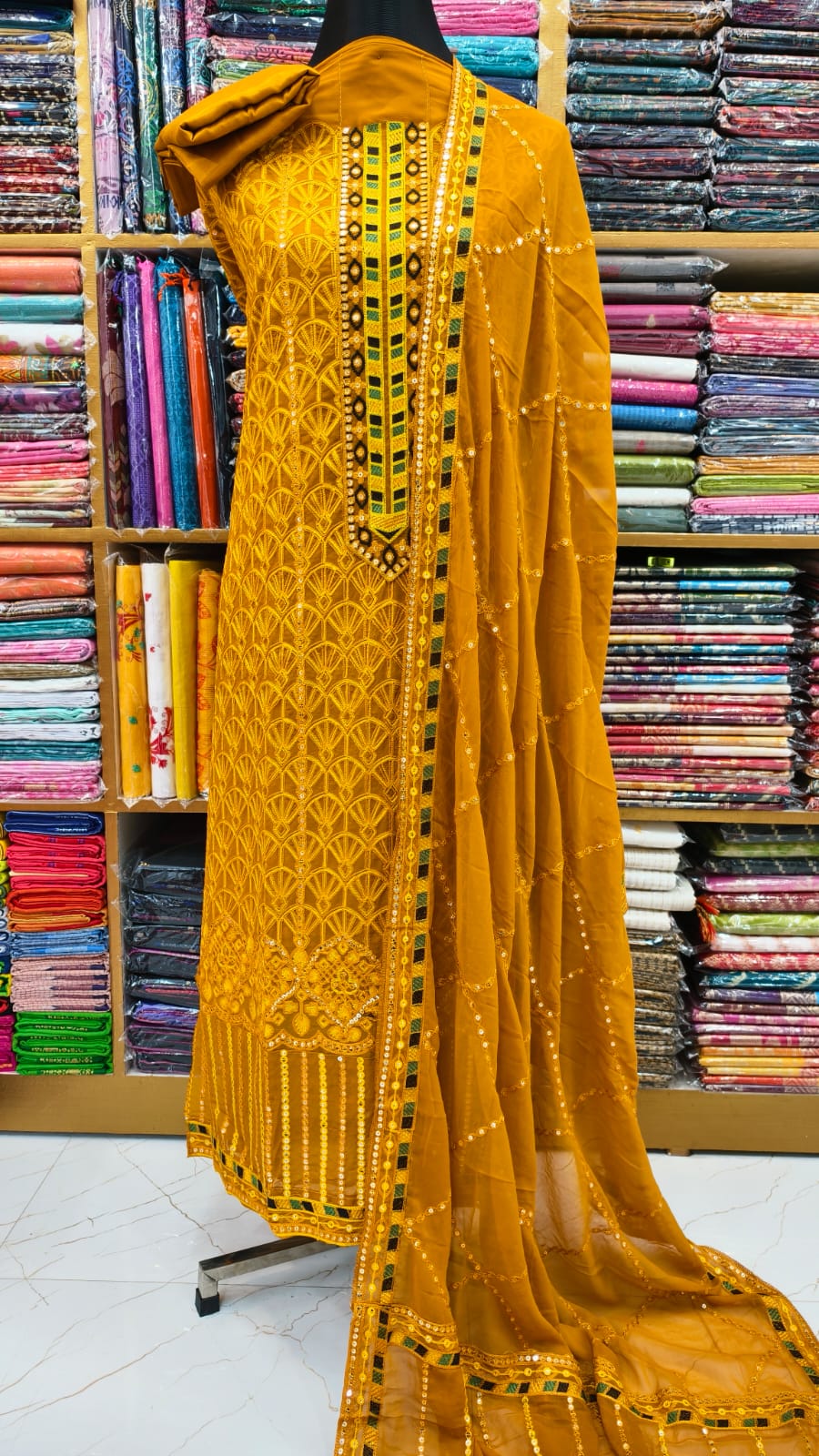 লাক্সারি শিফোন থ্রি-পিস